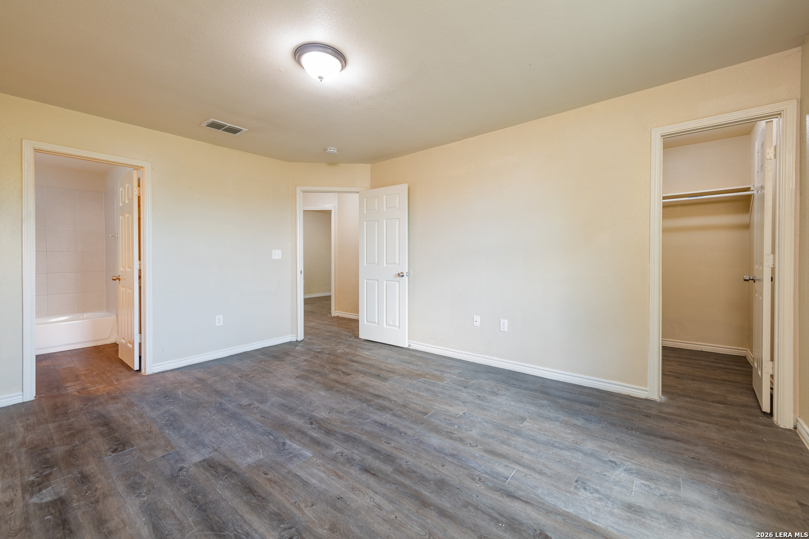 7668 Oak Chase San Antonio TX 78239