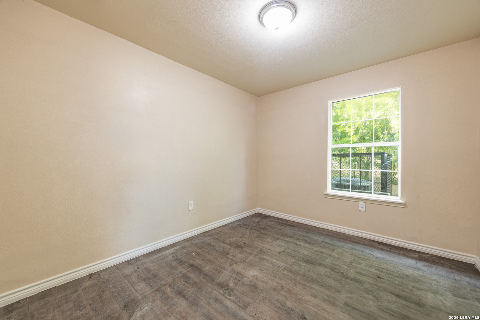 7668 Oak Chase San Antonio TX 78239