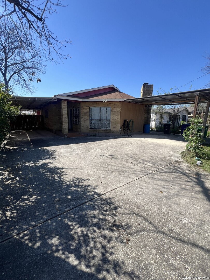 631 San Bernardo San Antonio TX 78228