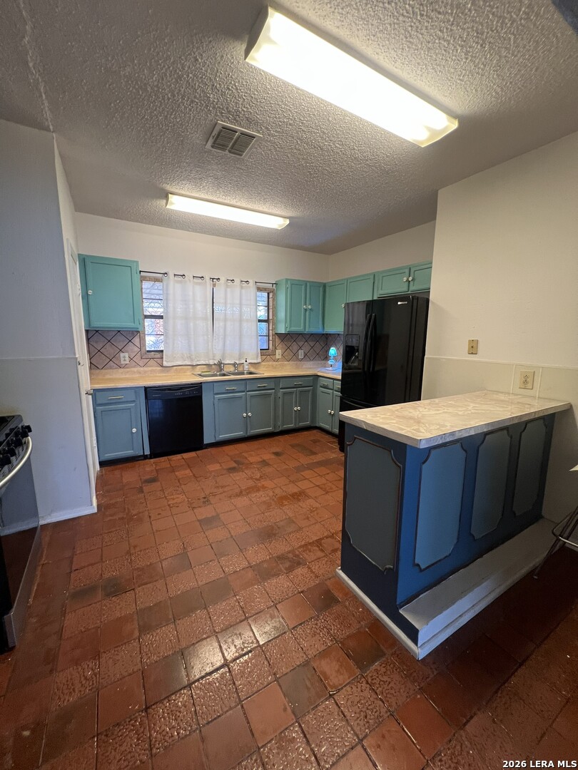 631 San Bernardo San Antonio TX 78228