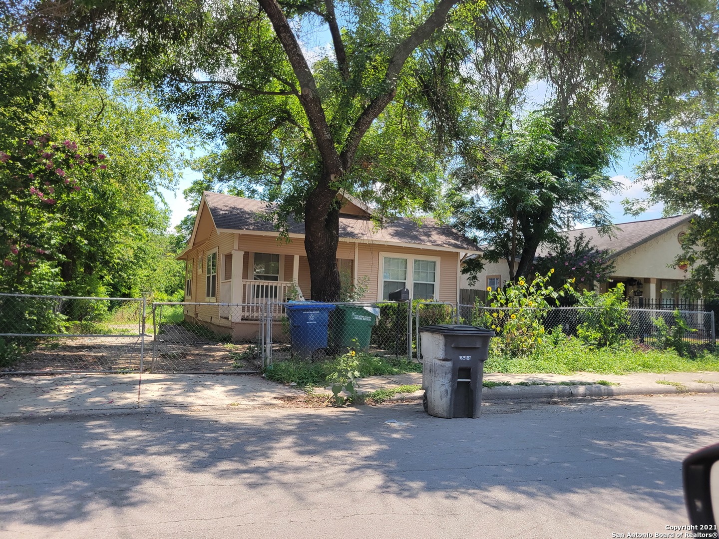 1334 Clower San Antonio TX 78201