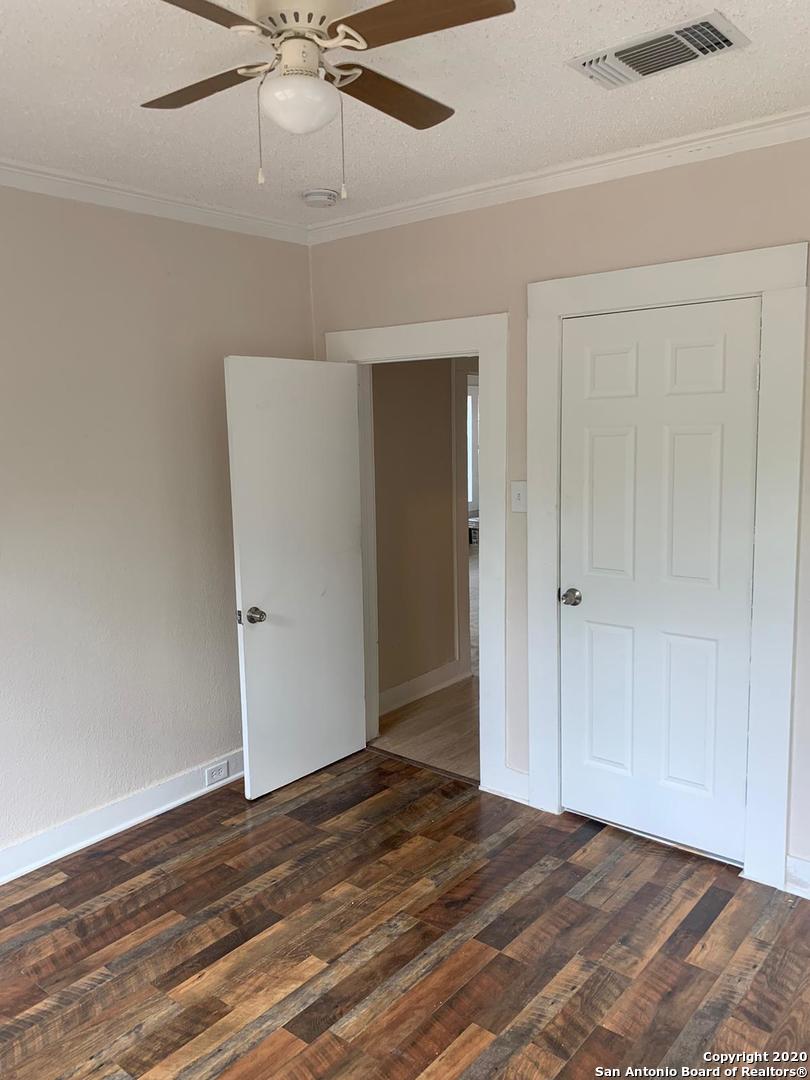 1334 Clower San Antonio TX 78201