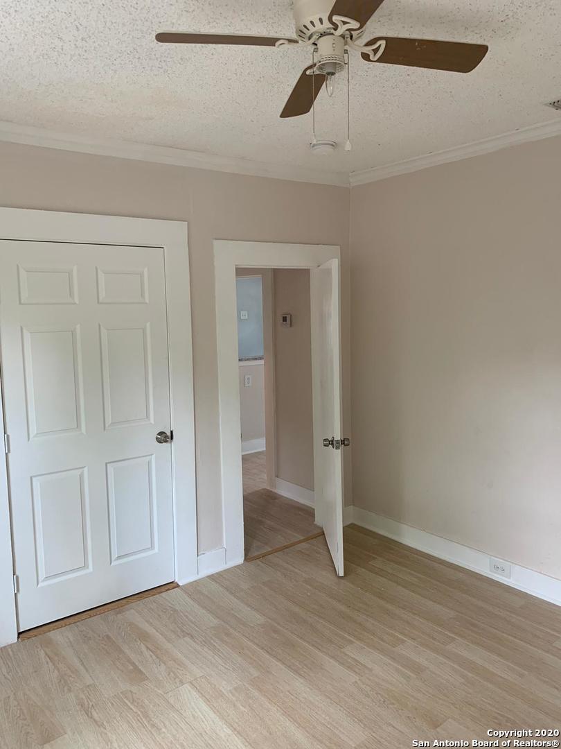 1334 Clower San Antonio TX 78201