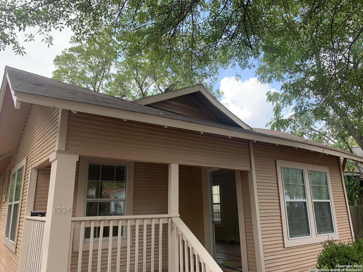 1334 Clower San Antonio TX 78201
