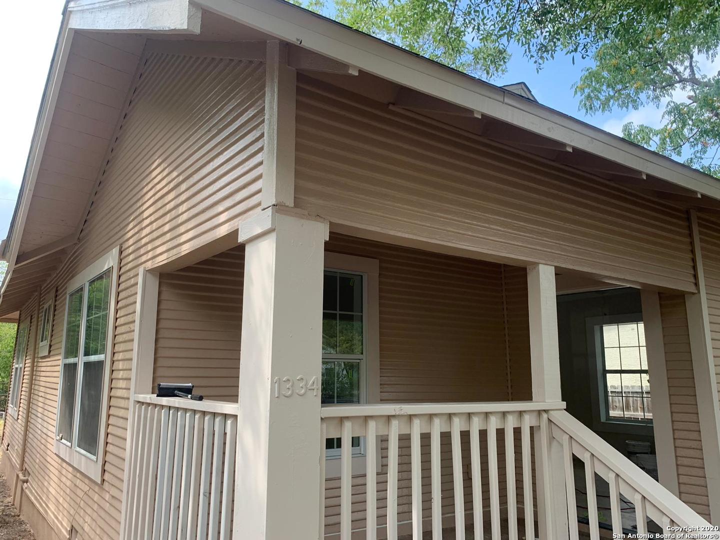 1334 Clower San Antonio TX 78201