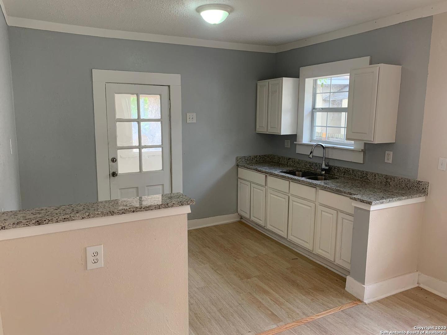 1334 Clower San Antonio TX 78201