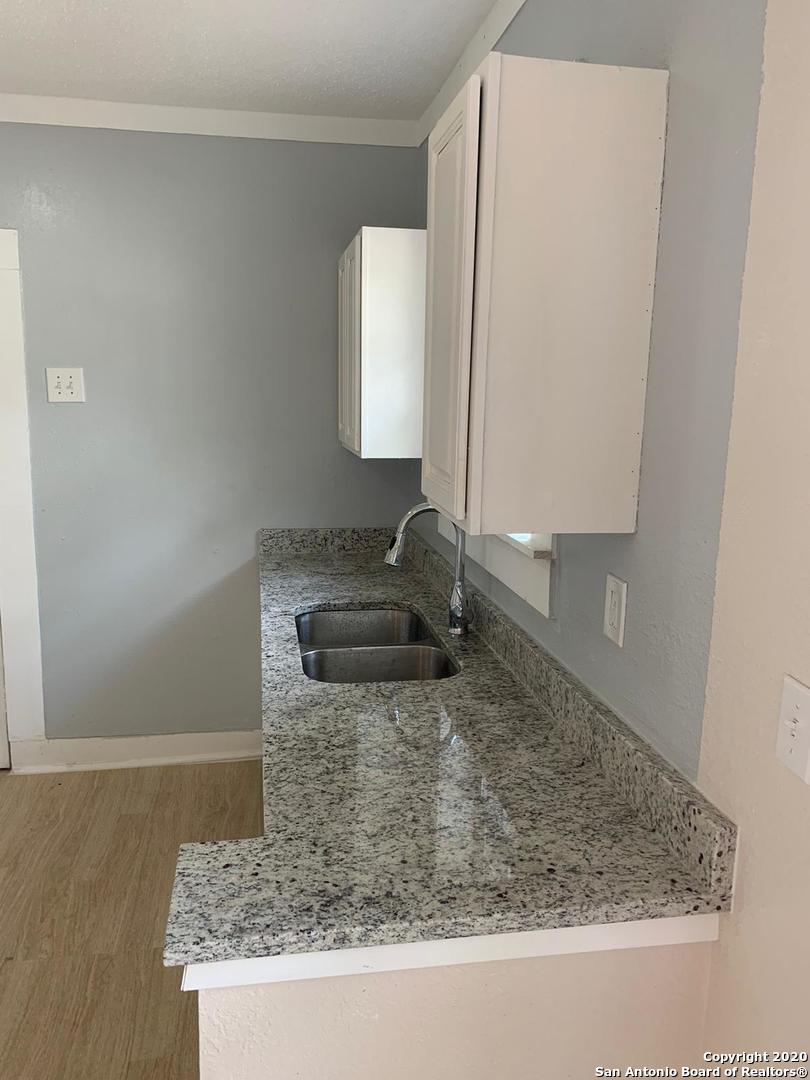 1334 Clower San Antonio TX 78201