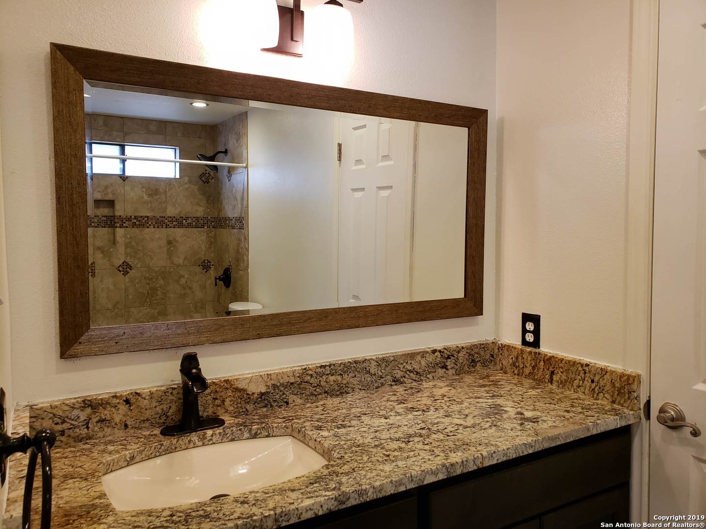 15711 Horse Creek San Antonio TX 78232