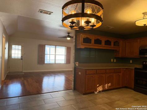 1213 Camellia New Braunfels TX 78130
