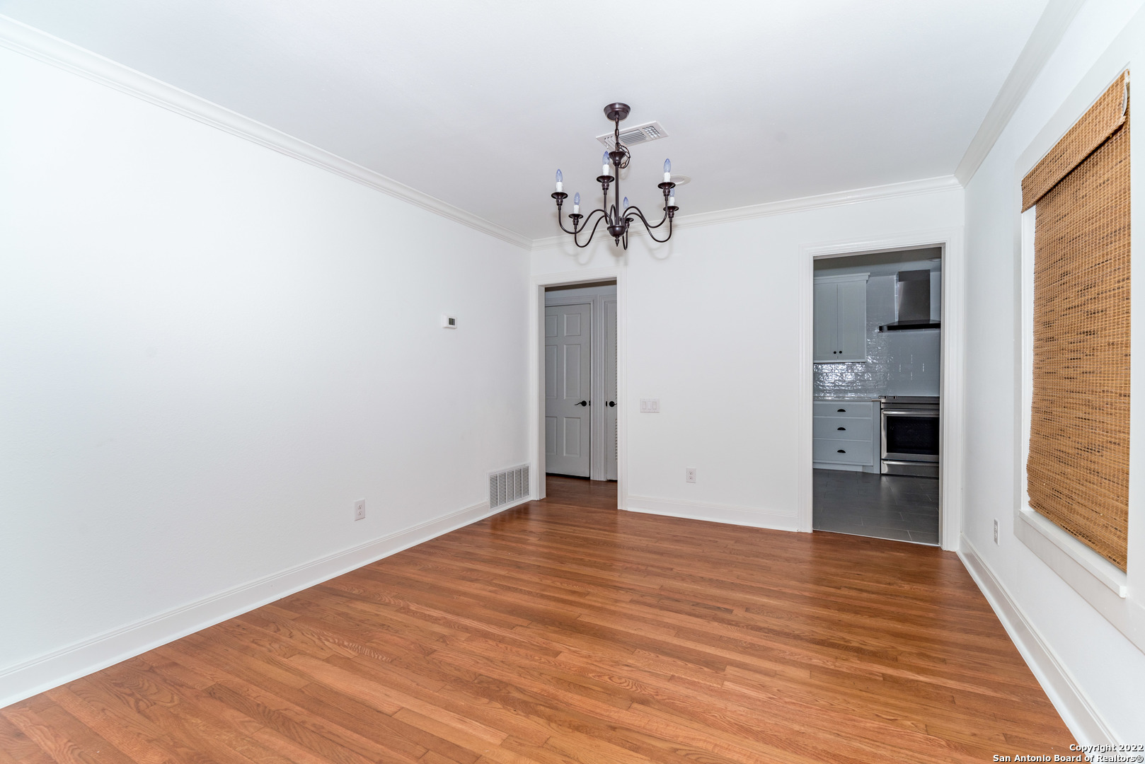 351 Redwood Street Alamo Heights TX 78209