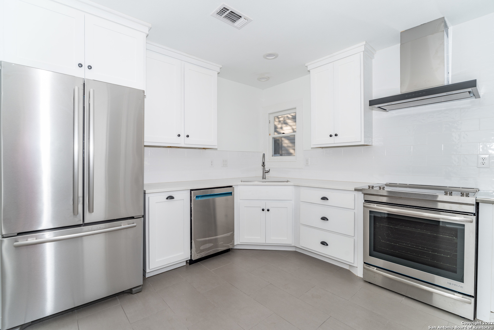 351 Redwood Street Alamo Heights TX 78209