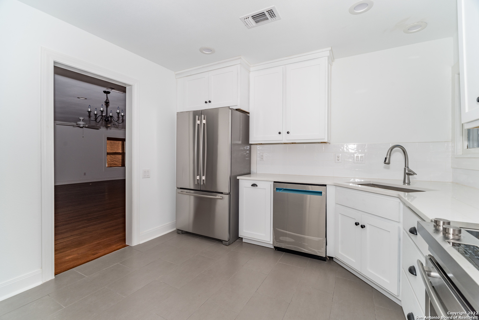 351 Redwood Street Alamo Heights TX 78209