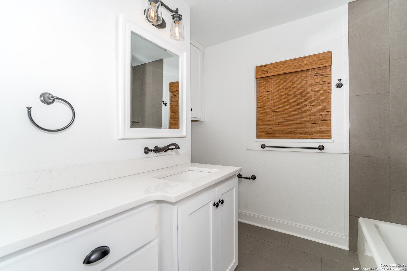 351 Redwood Street Alamo Heights TX 78209