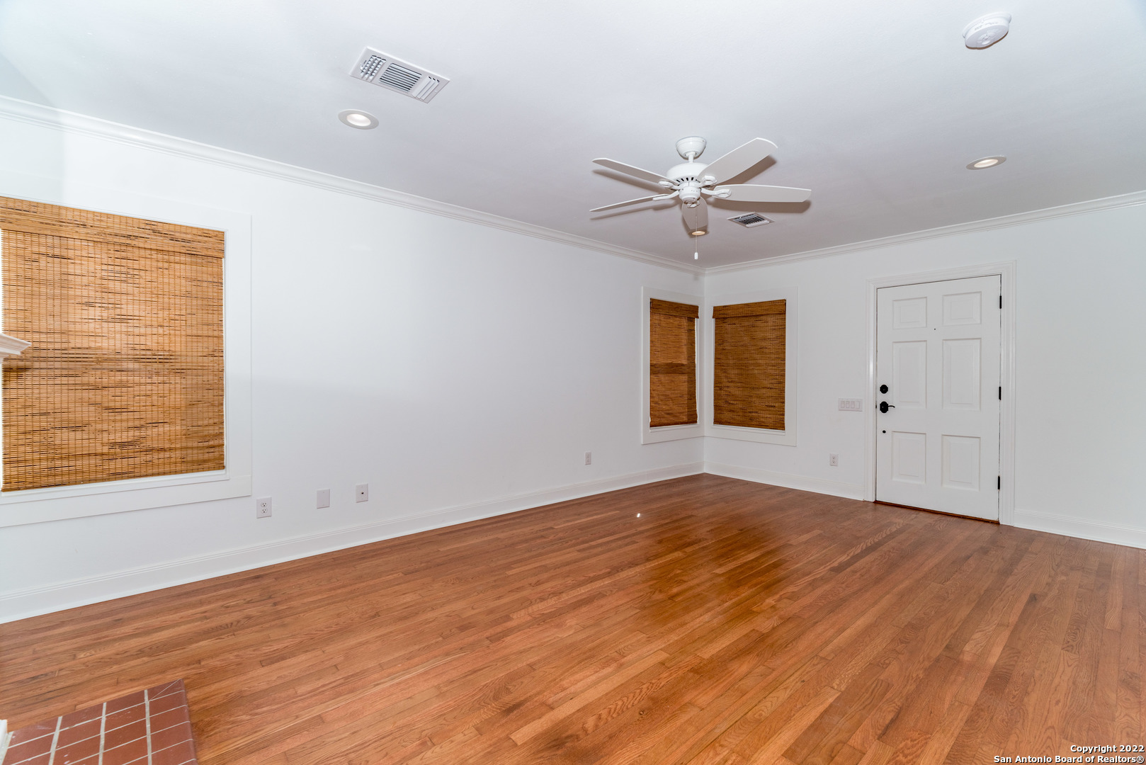 351 Redwood Street Alamo Heights TX 78209