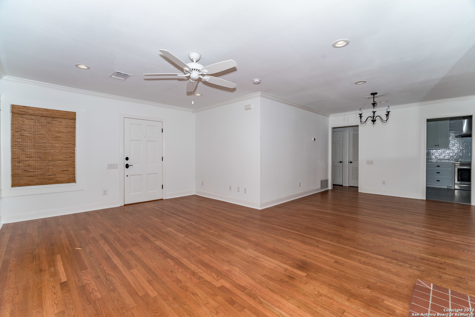 351 Redwood Street Alamo Heights TX 78209