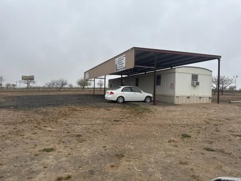 2265 Ih 35 Encinal TX 78019