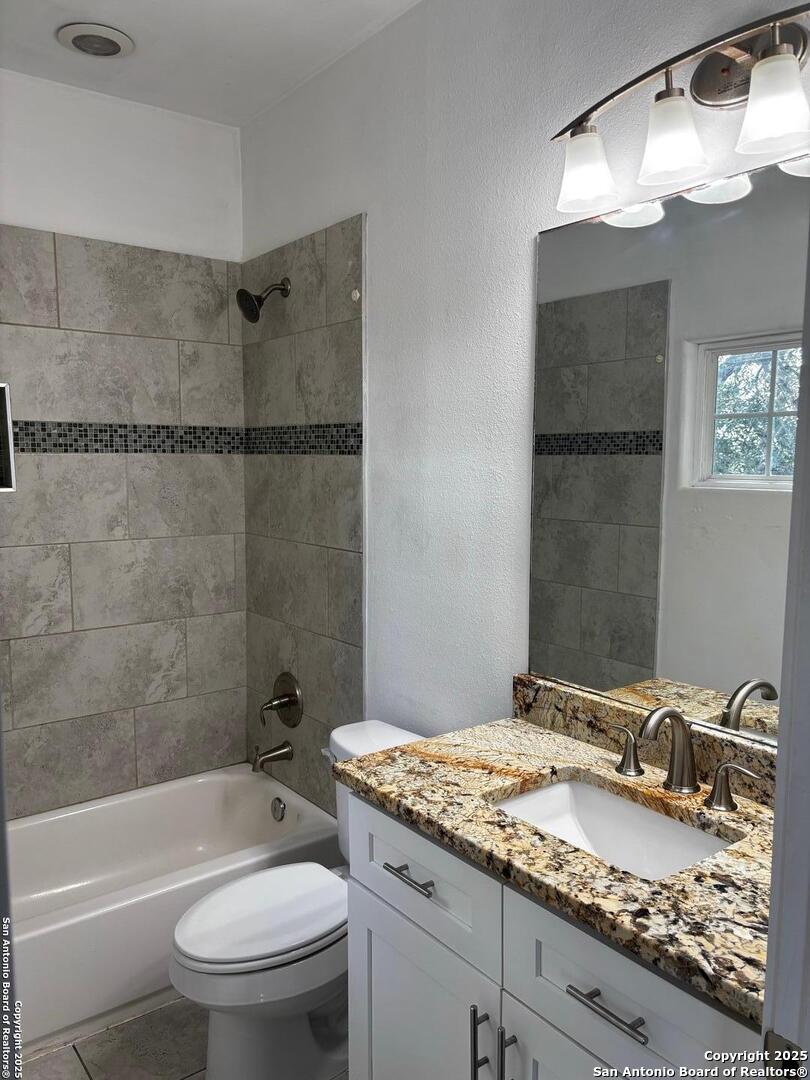 2854 Moncayo San Antonio TX 78232