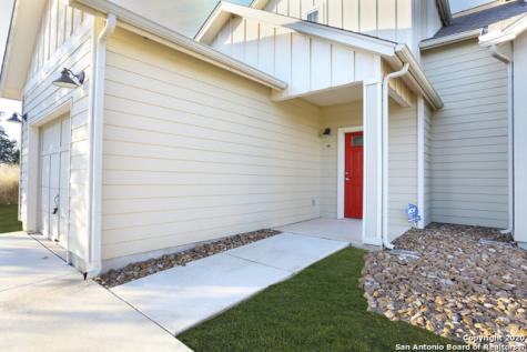 223 Circle Court Pleasanton TX 78064