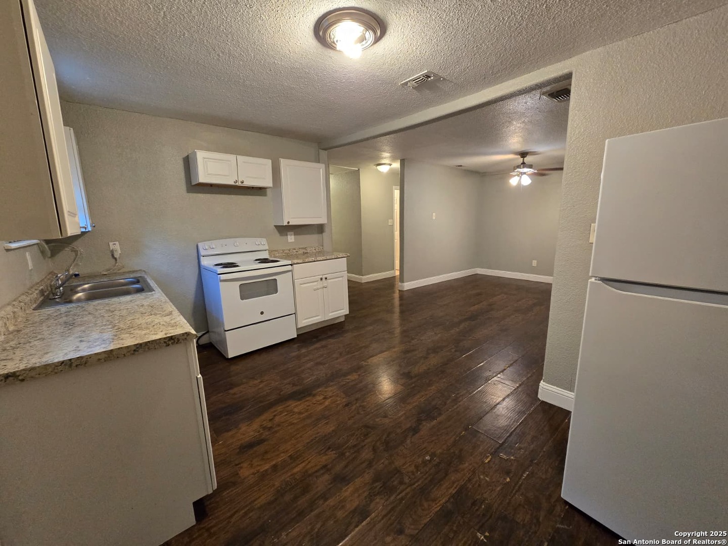 1718 Commercial San Antonio TX 78221