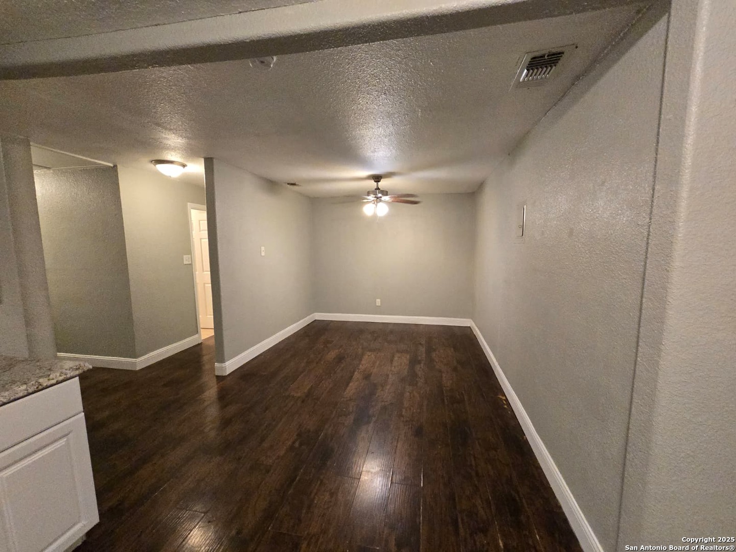 1718 Commercial San Antonio TX 78221