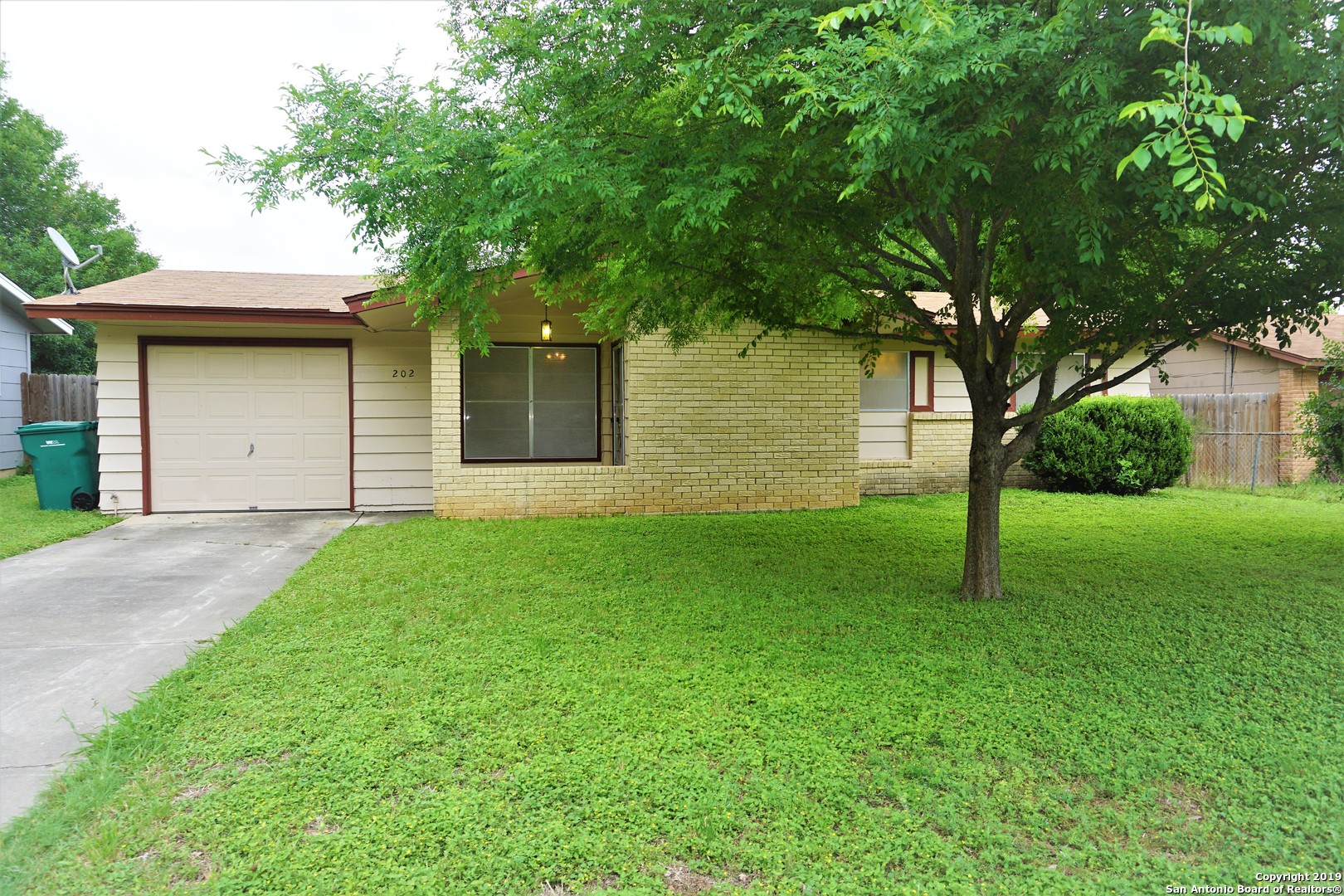 202 Brenda Drive Converse TX 78109
