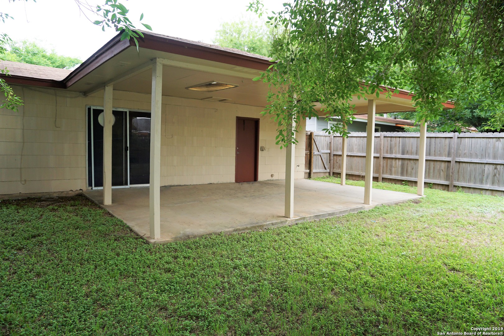 202 Brenda Drive Converse TX 78109