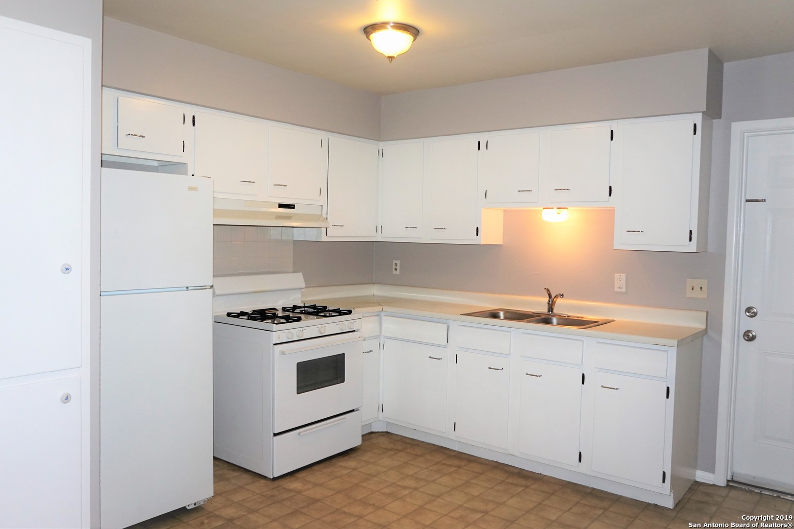 202 Brenda Drive Converse TX 78109
