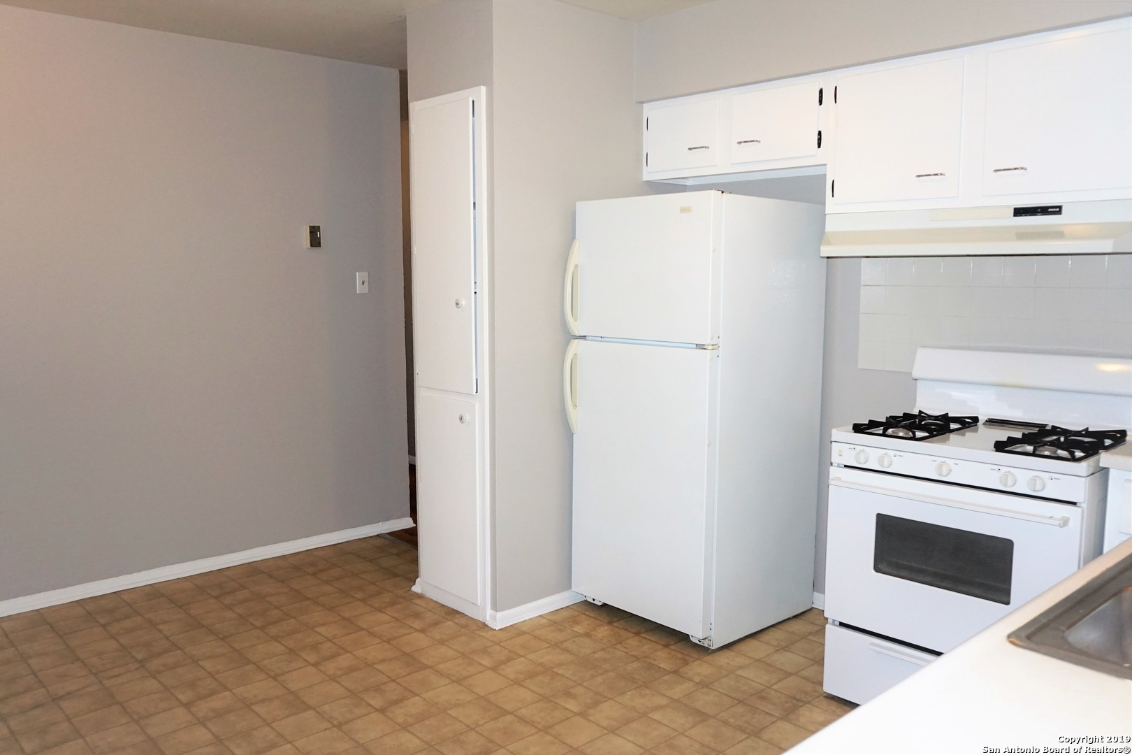 202 Brenda Drive Converse TX 78109