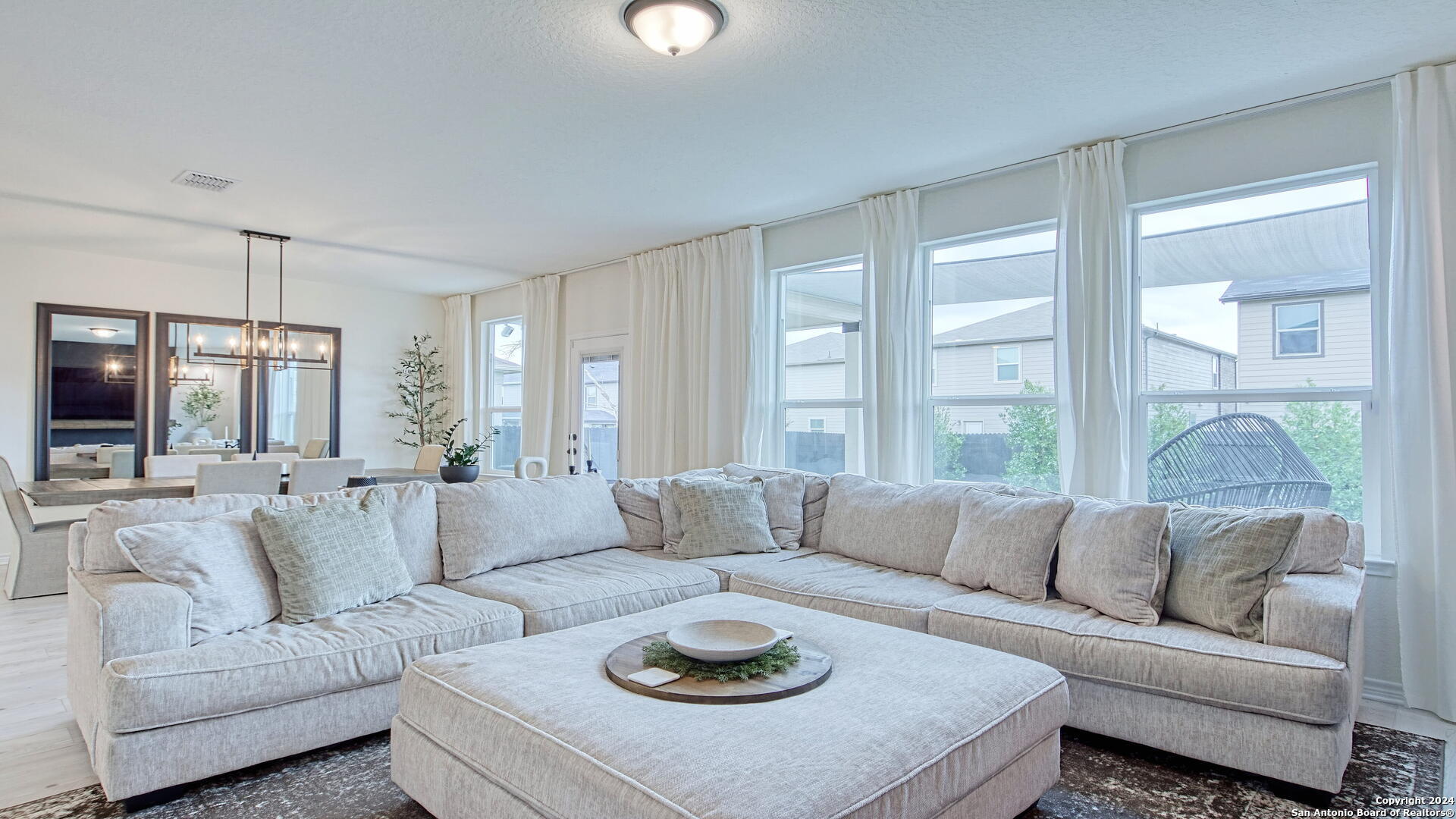 6510 Cibolo Springs Converse TX 78109
