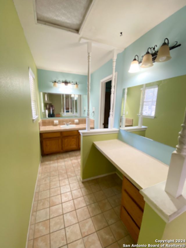 1251 Pebble Beach Road Lakehills TX 78063