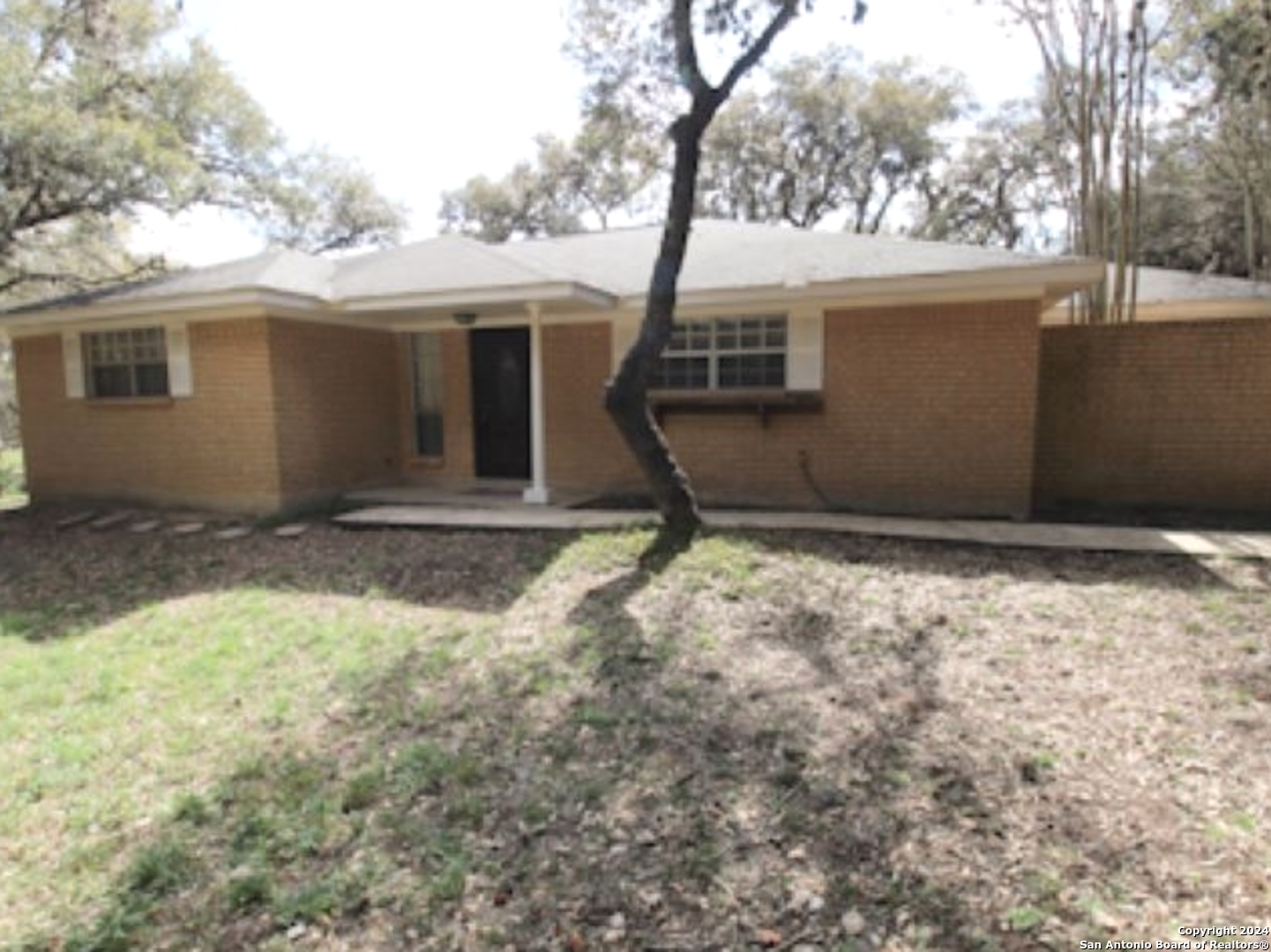 1251 Pebble Beach Road Lakehills TX 78063