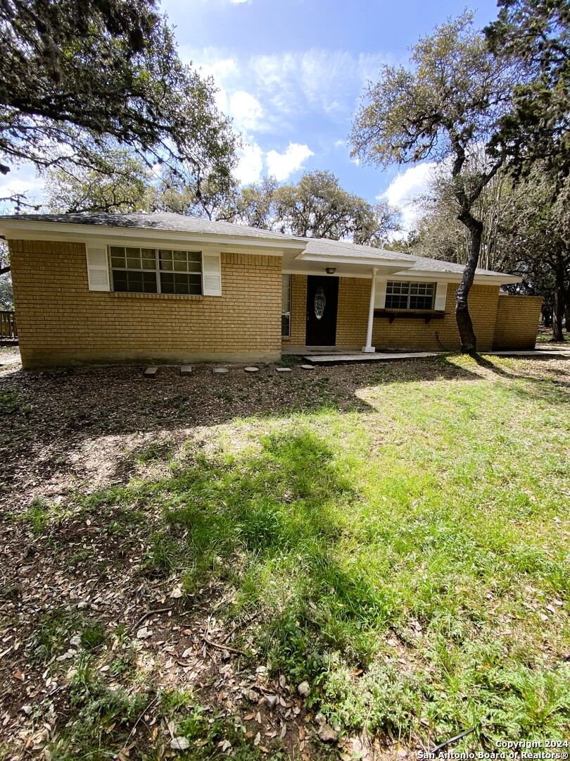 1251 Pebble Beach Road Lakehills TX 78063