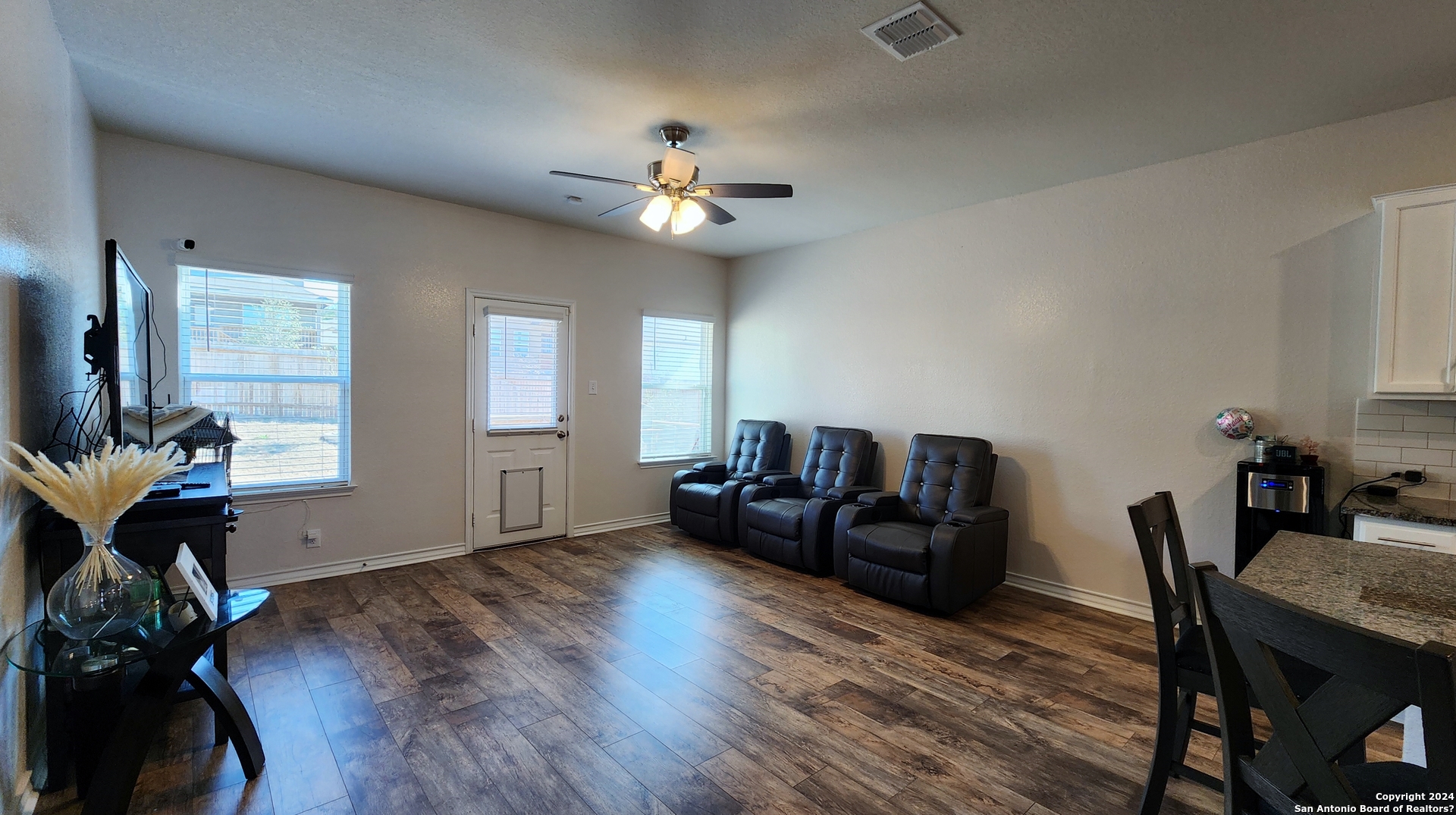 1718 Moonstone Bay San Antonio TX 78245