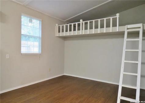 333 E Torrey Street New Braunfels TX 78130