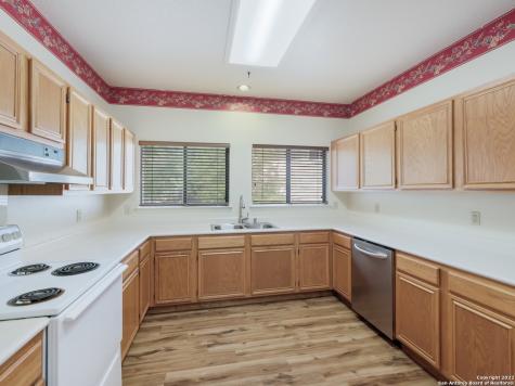 9231 Linbrooke San Antonio TX 78250
