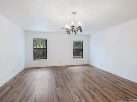 9231 Linbrooke San Antonio TX 78250