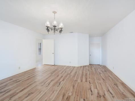 9231 Linbrooke San Antonio TX 78250