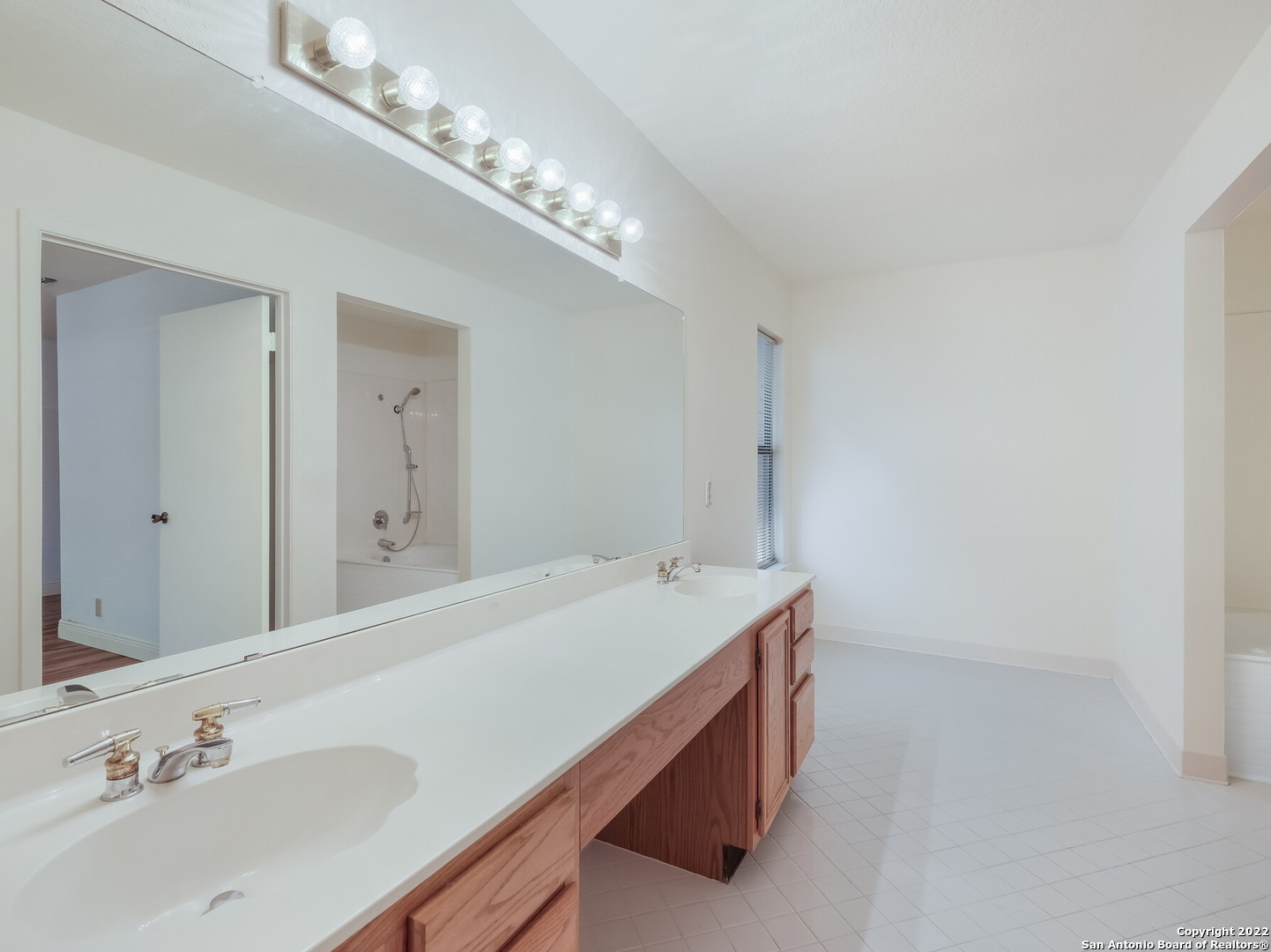 9231 Linbrooke San Antonio TX 78250