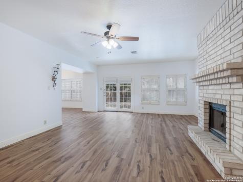 9231 Linbrooke San Antonio TX 78250