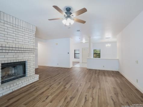9231 Linbrooke San Antonio TX 78250