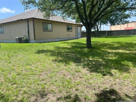 8227 Club Meadow Drive Converse TX 78109