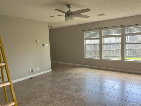 8227 Club Meadow Drive Converse TX 78109