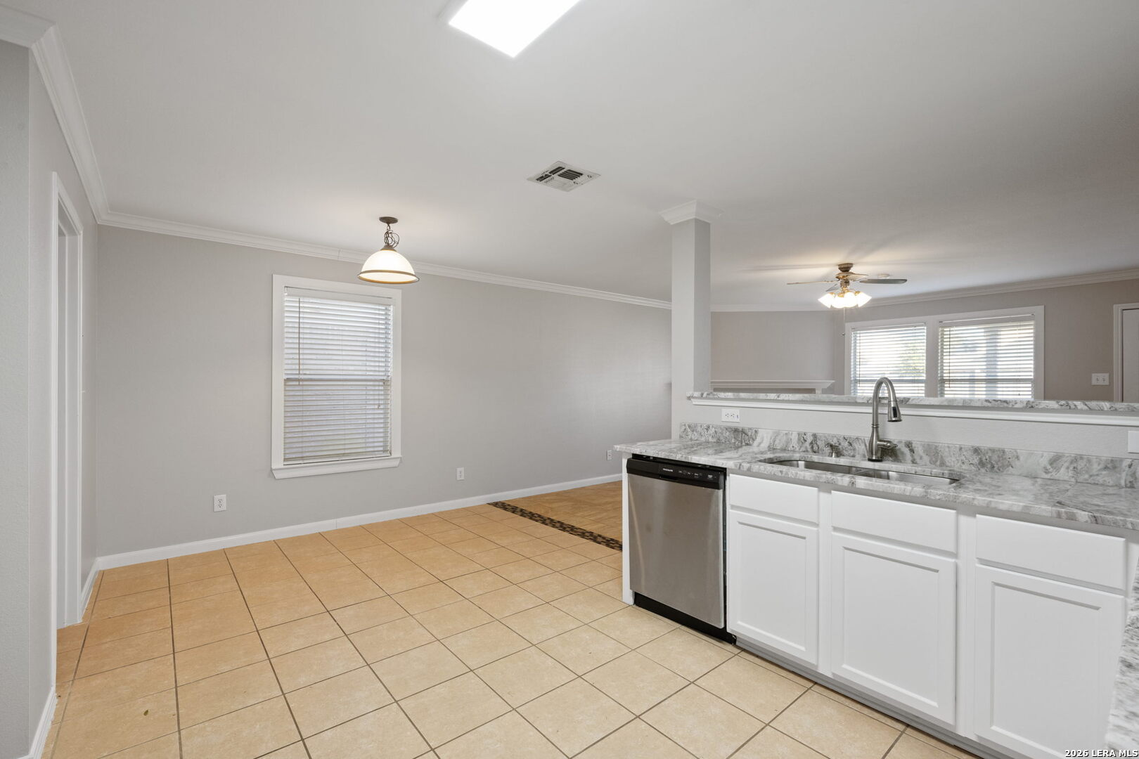 24618 Magnolia Falls San Antonio TX 78261