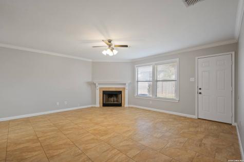 24618 Magnolia Falls San Antonio TX 78261