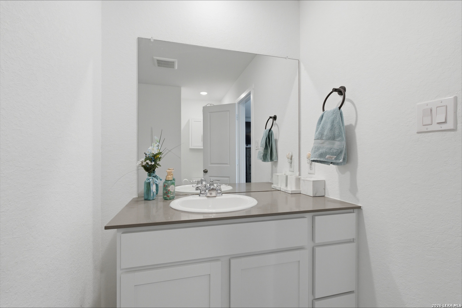 7631 Pangboche Trail San Antonio TX 78227
