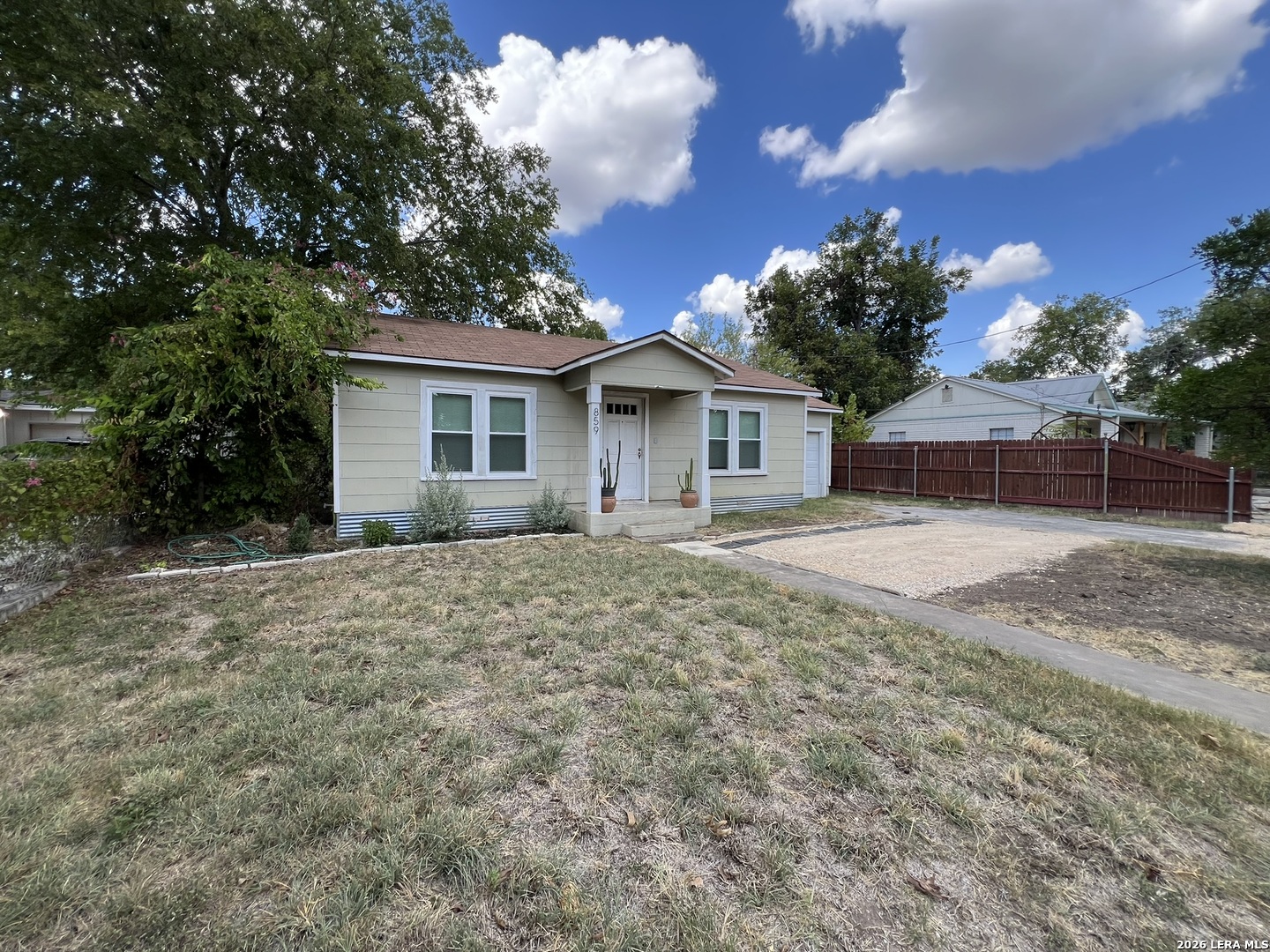 859 Oasis Street New Braunfels TX 78130