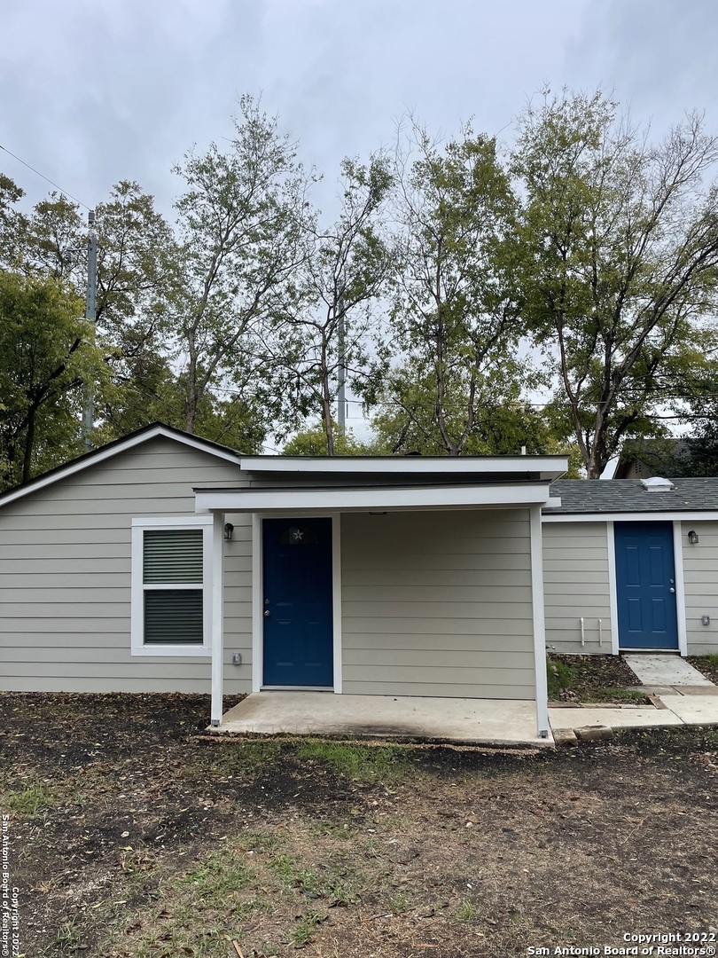 1815 Santa Barbara San Antonio TX 78201