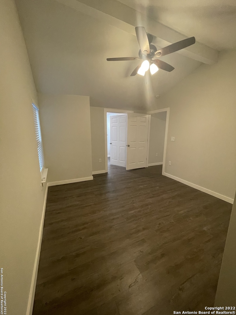 1815 Santa Barbara San Antonio TX 78201