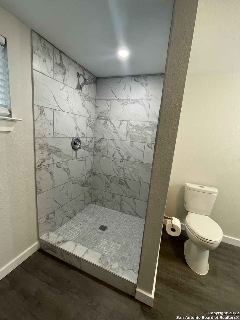 1815 Santa Barbara San Antonio TX 78201
