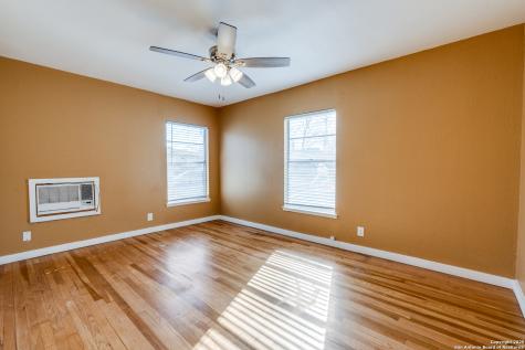 423 Olney Drive San Antonio TX 78209
